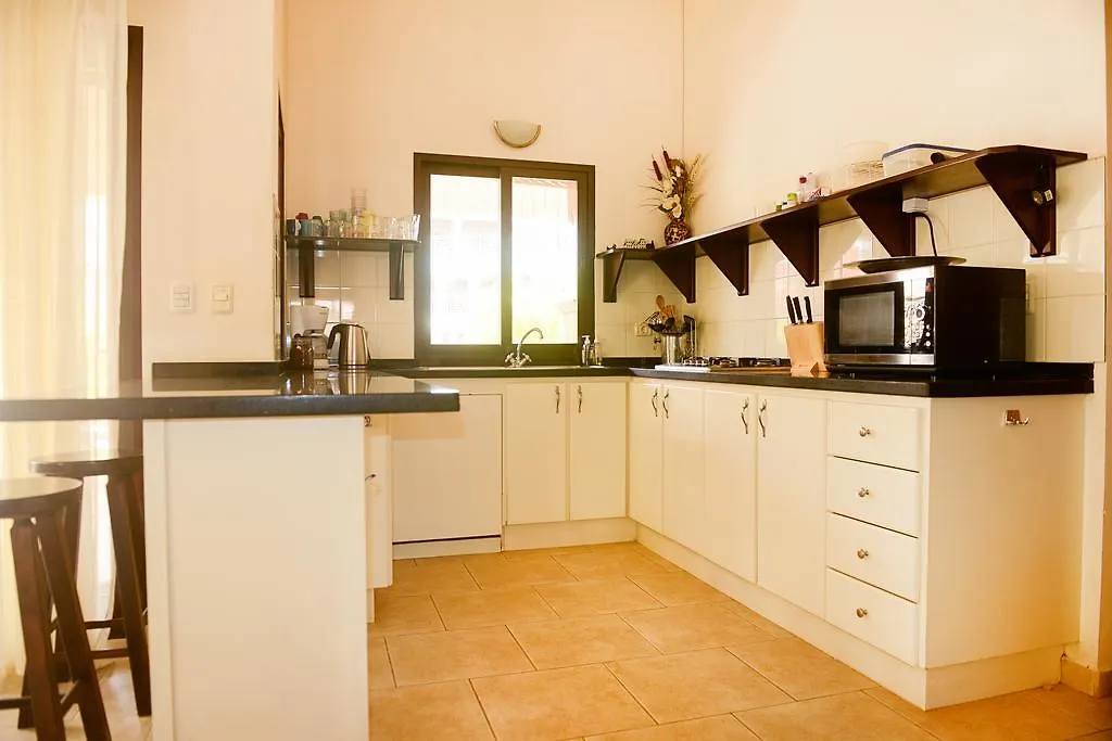 Villa Pela Playa 0*,
